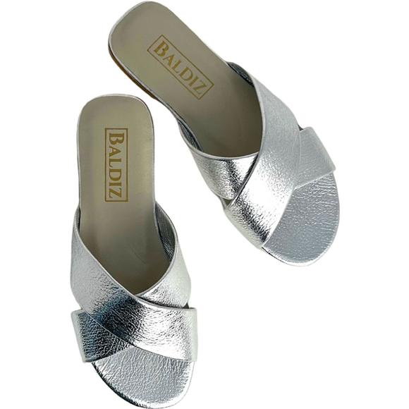 NEW BALDIZ women's kate slide sandal in silver - Picture 1 of 2